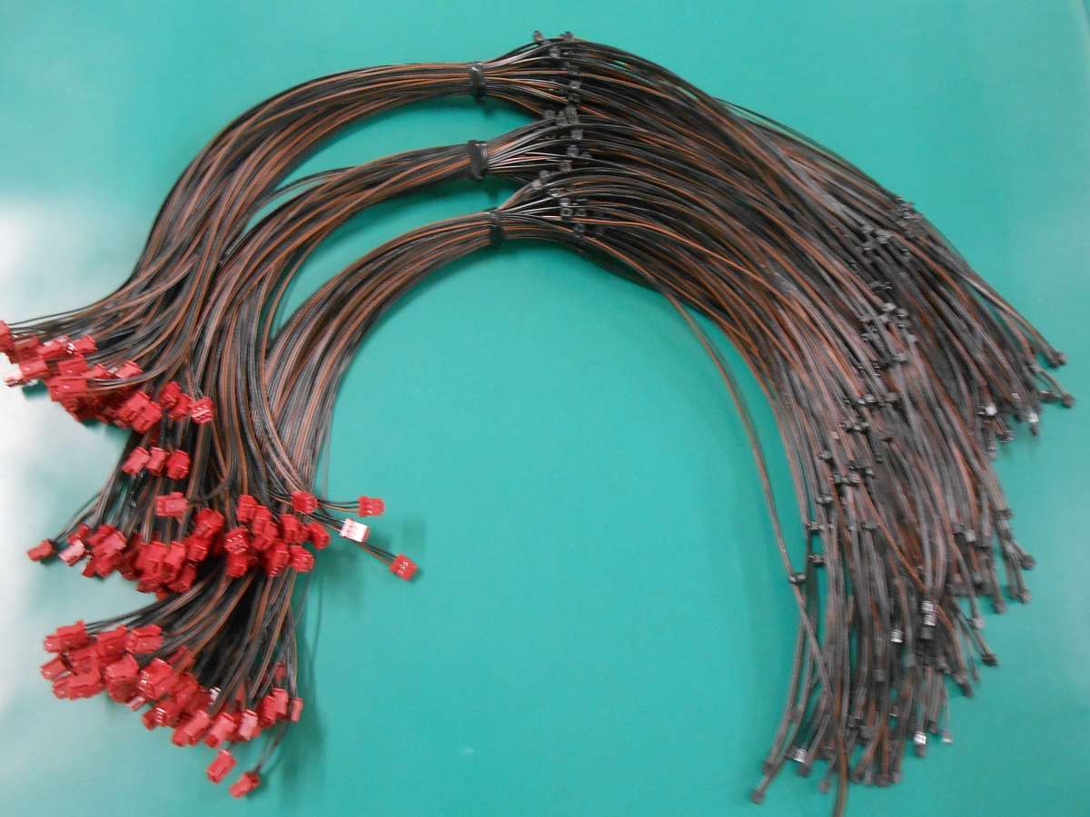 ワイヤーハーネスの束